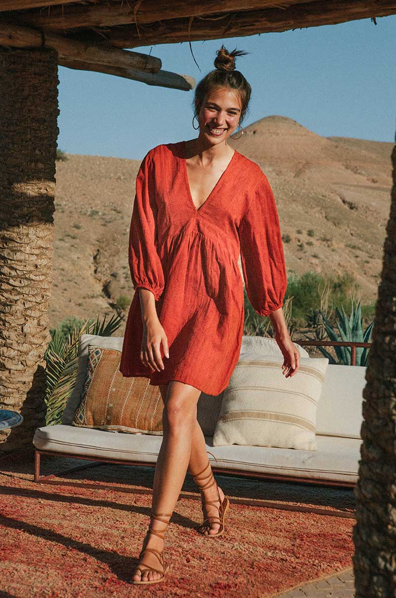 Structured short dress with balloon sleeves