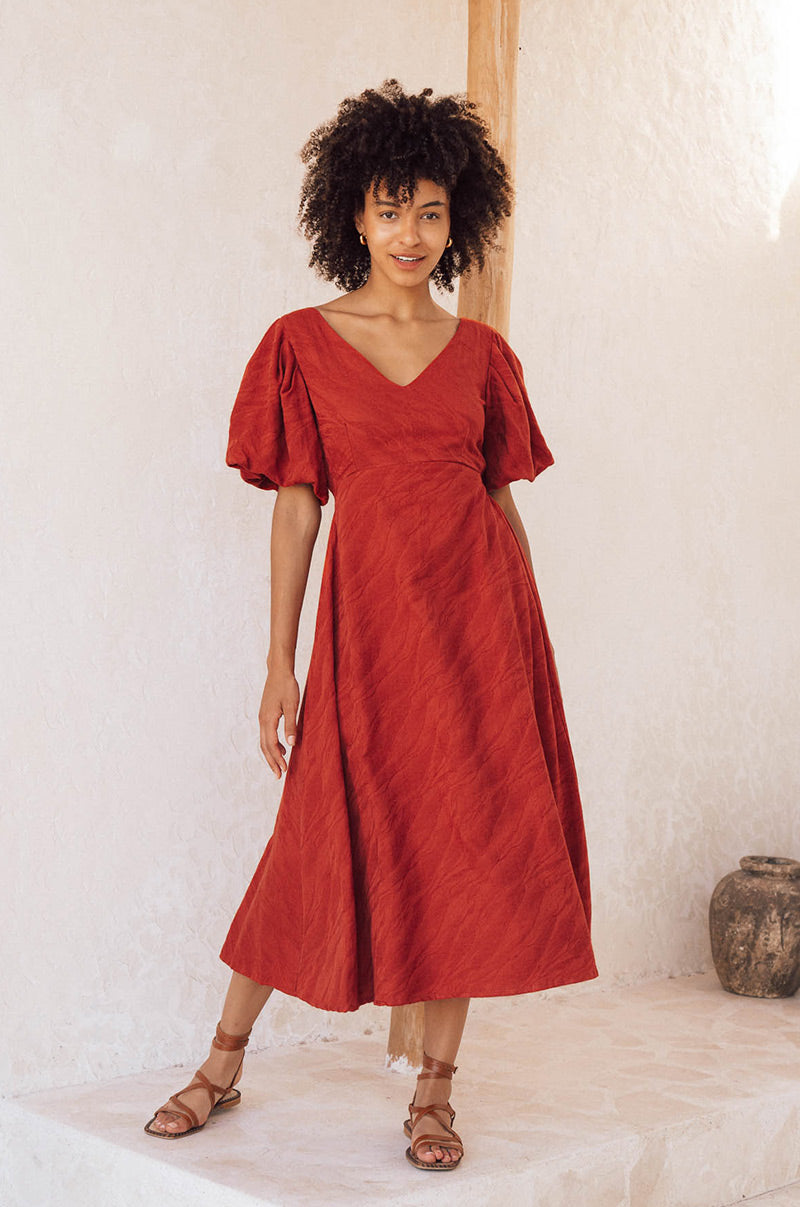Short puff sleeved v-neck red dress