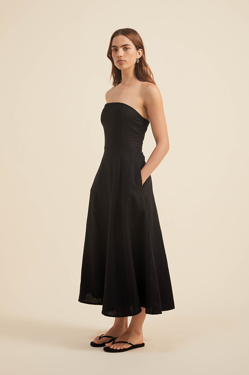 Chic everyday linen dress - strapless with straight neckline