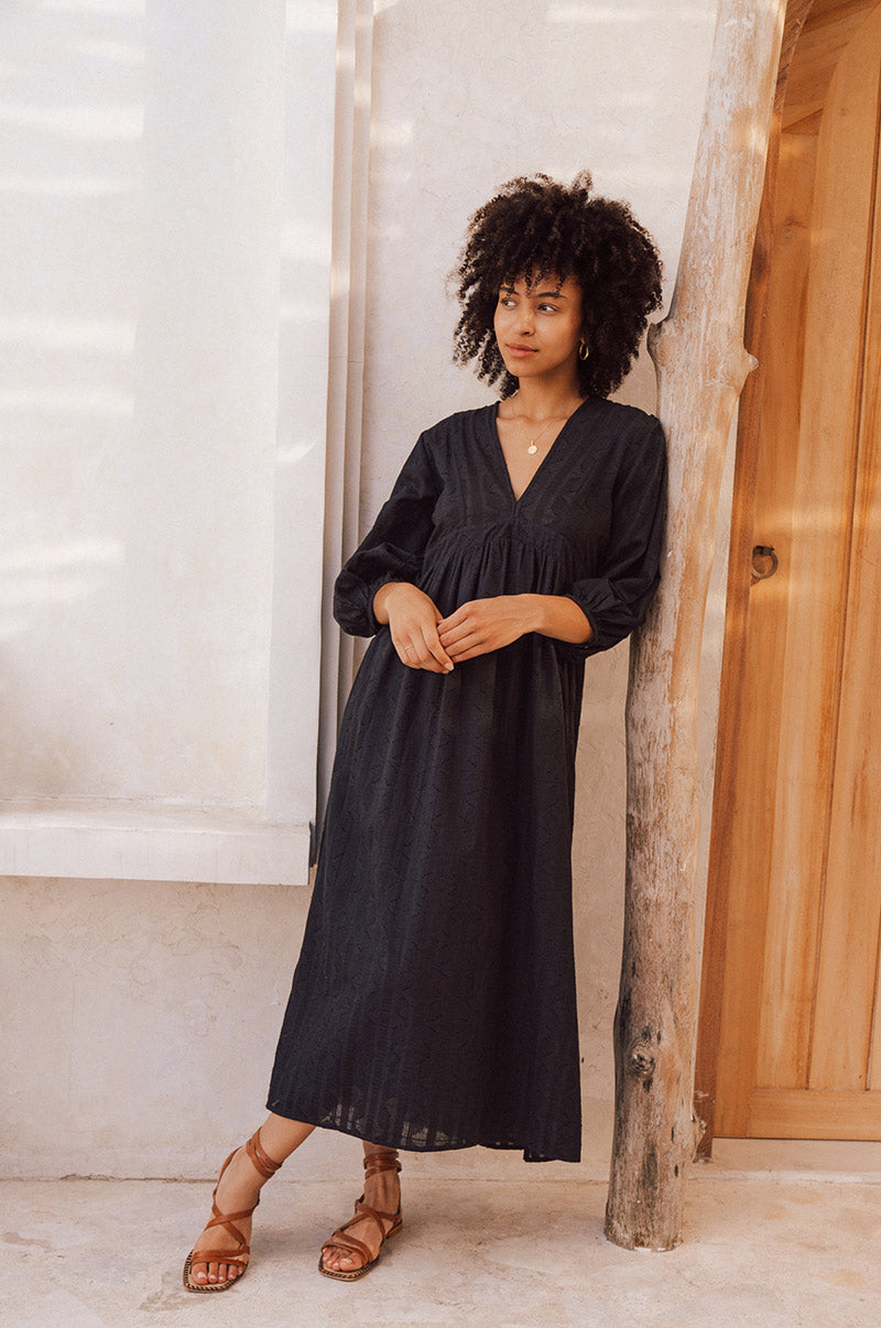 Comfortable and versatile ALMA Midi Dress