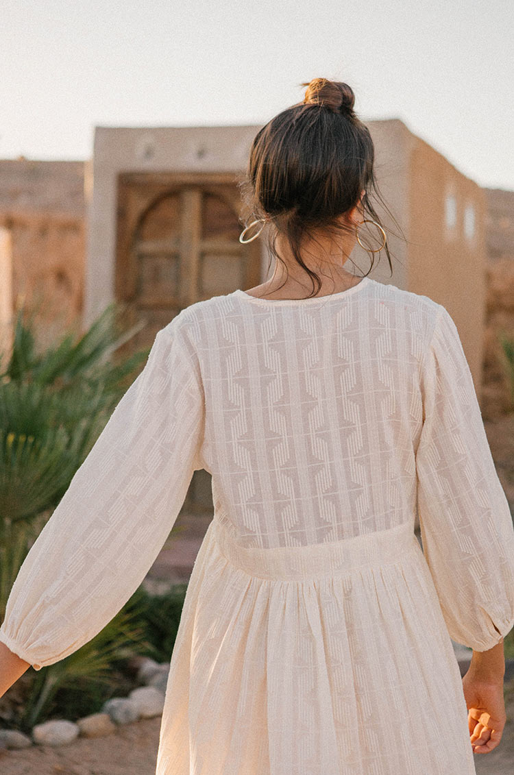 Structured short dress with balloon sleeves